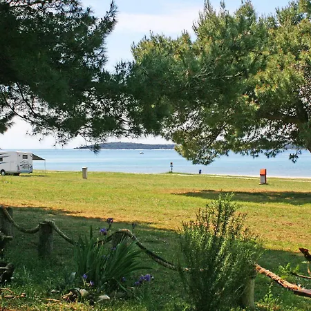 Holiday Camping Pineta.2 بيت للعطل فاجانا