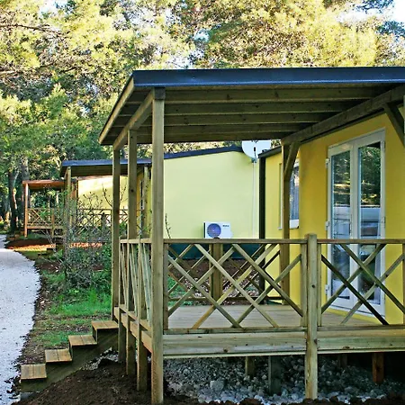 Holiday Camping Pineta.2 * فاجانا