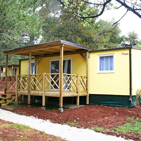 Holiday Camping Pineta.2 بيت للعطل فاجانا
